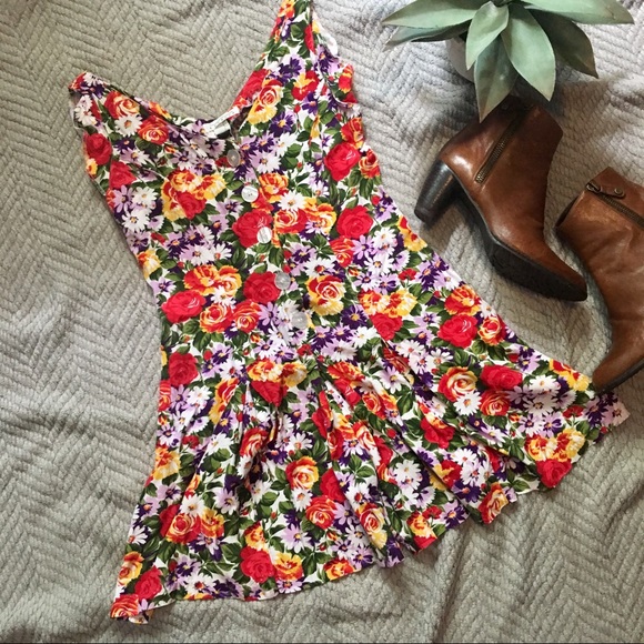 Vintage Pants - VTG 90s Floral Romper w/ Big Buttons.